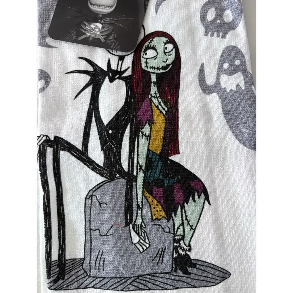 Disney's Nightmare Before‎ Christmas NwT Kitchen Towel. 2805